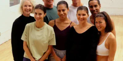 Grupo de personas que usan el servicio de nutrición y dietética de fisioterapia mostoles